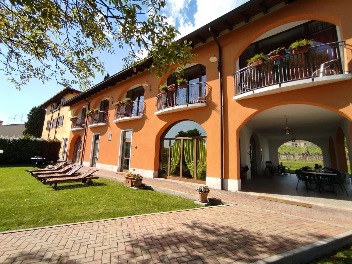 Agriturismo La Vigna Villa Cola Italy