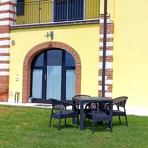 La Crosona Apartment